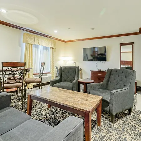 Woodbine Hotel & Suites-3
